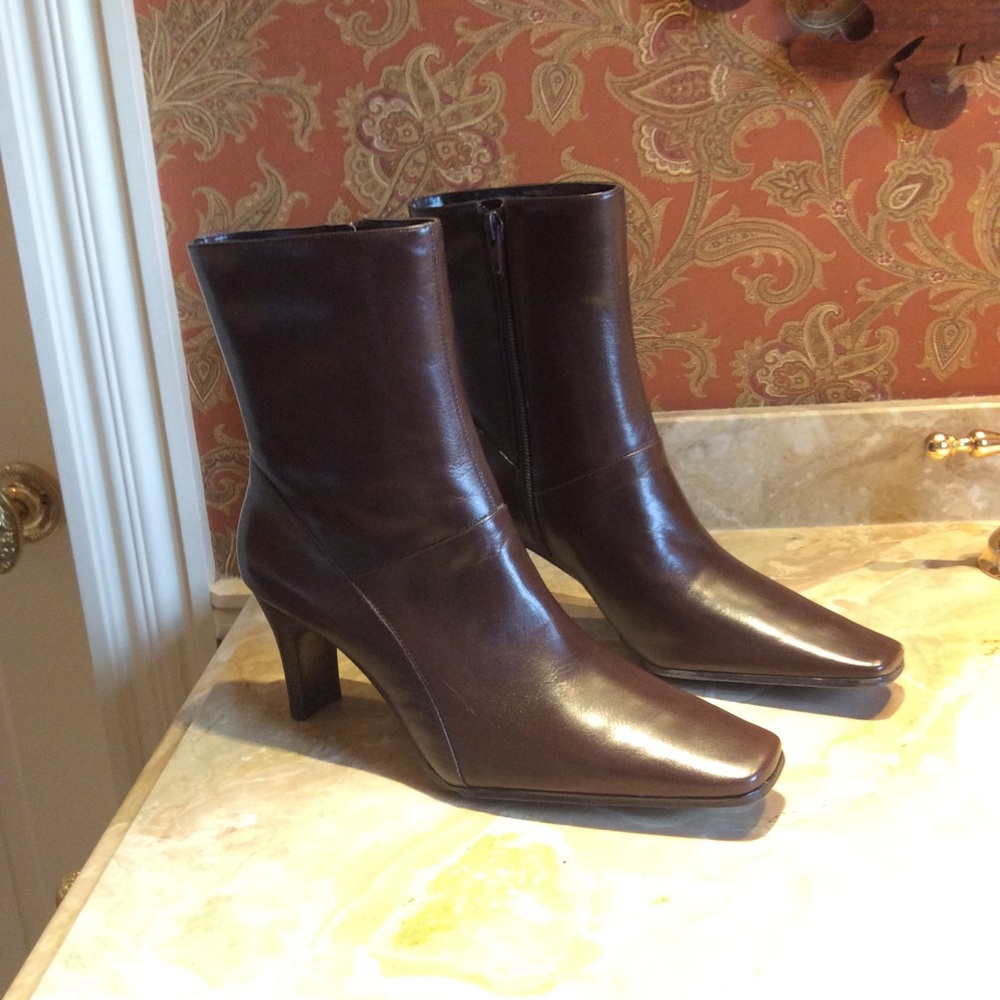 New Nine West Ankle Boots